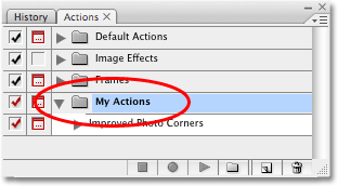 The new action set appears inside the Actions palette in Photoshop. Image copyright © 2008 Photoshop Essentials.com
