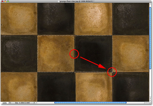 Dragging a rectangular selection from the center. Image © 2009 Photoshop Essentials.com