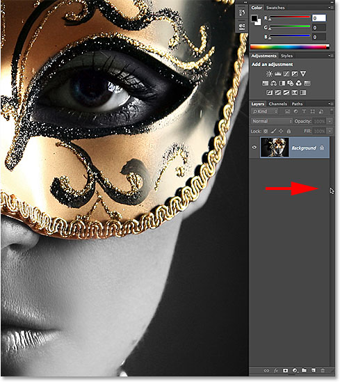 Temporarily showing the panels along the right of the interface while in Full Screen Mode.